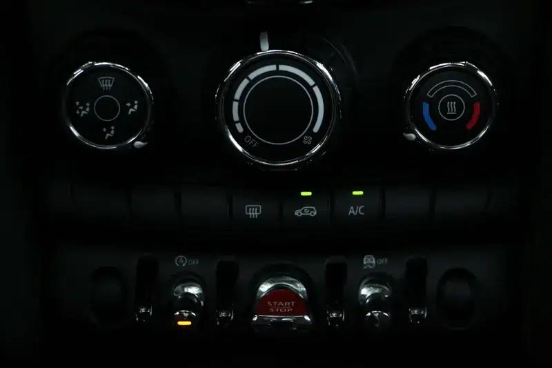 2023 MINI 1.5T ONE — миниатюра 18