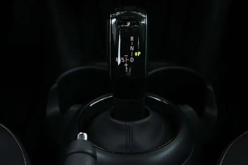 2023 MINI 1.5T ONE — миниатюра 22