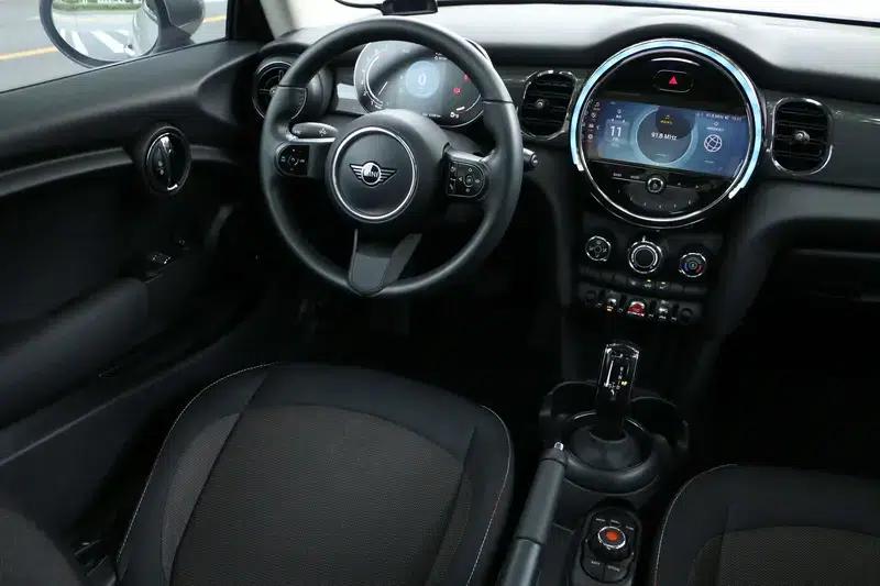 2023 MINI 1.5T ONE — миниатюра 24