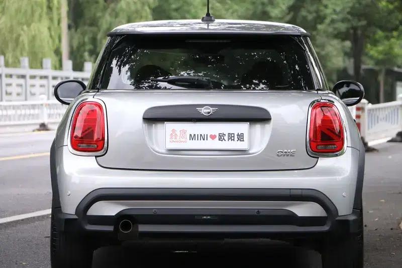2023 MINI 1.5T ONE — миниатюра 4
