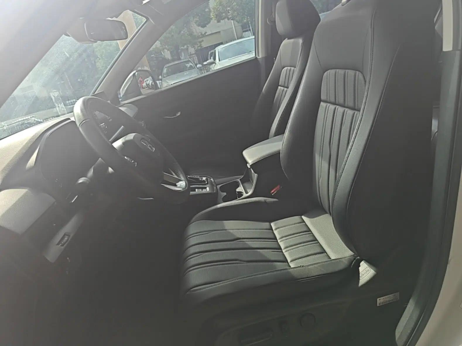 Honda Breeze 2023 240TURBO Two-Wheel-Drive Luxury Edition 5 Seats — миниатюра 17