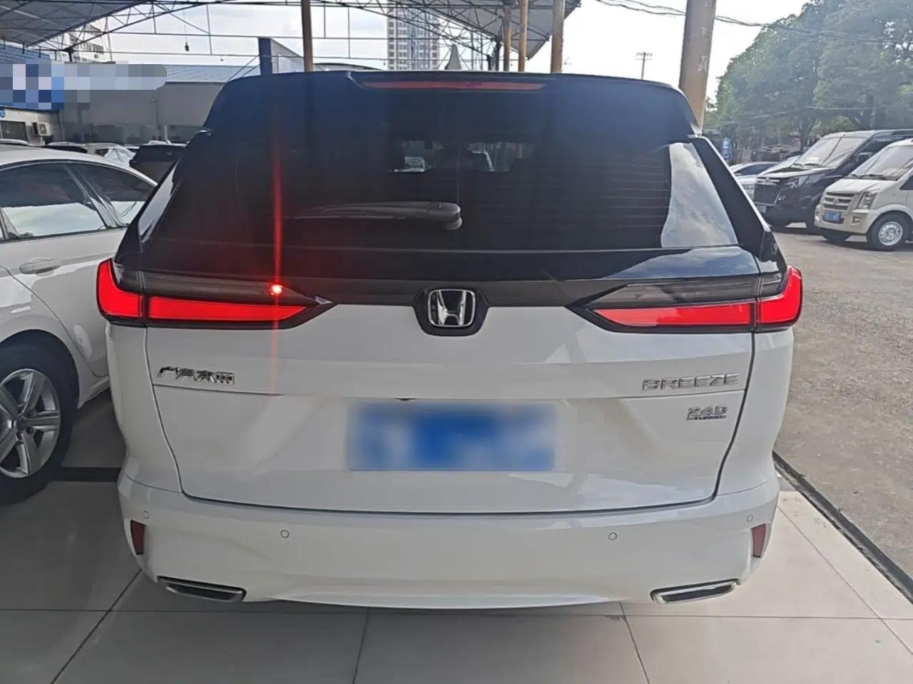 Honda Breeze 2023 240TURBO Two-Wheel-Drive Luxury Edition 5 Seats — миниатюра 5