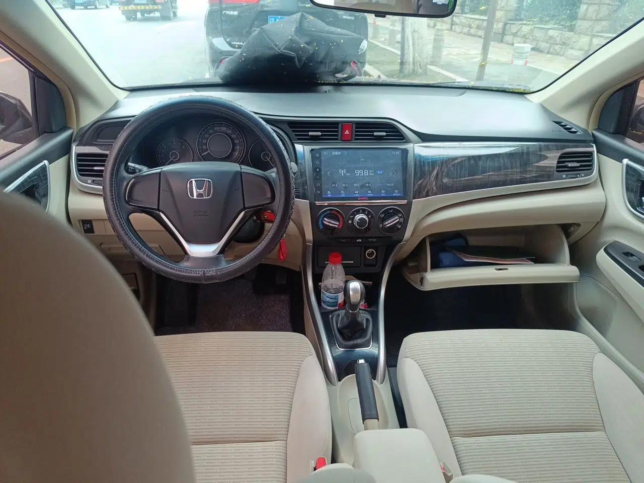 Honda Crider 2013 1.8L manual Comfort version — миниатюра 9
