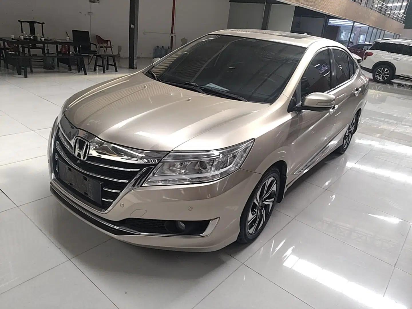 Honda Crider 2016 1.8L CVT Luxury Edition — миниатюра 1