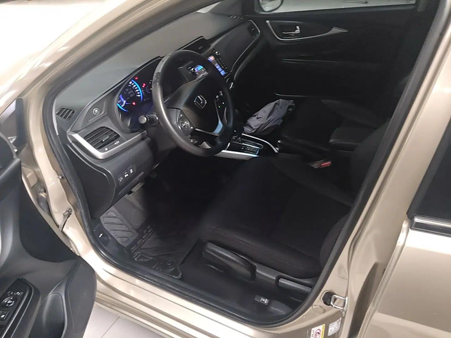 Honda Crider 2016 1.8L CVT Luxury Edition — миниатюра 18