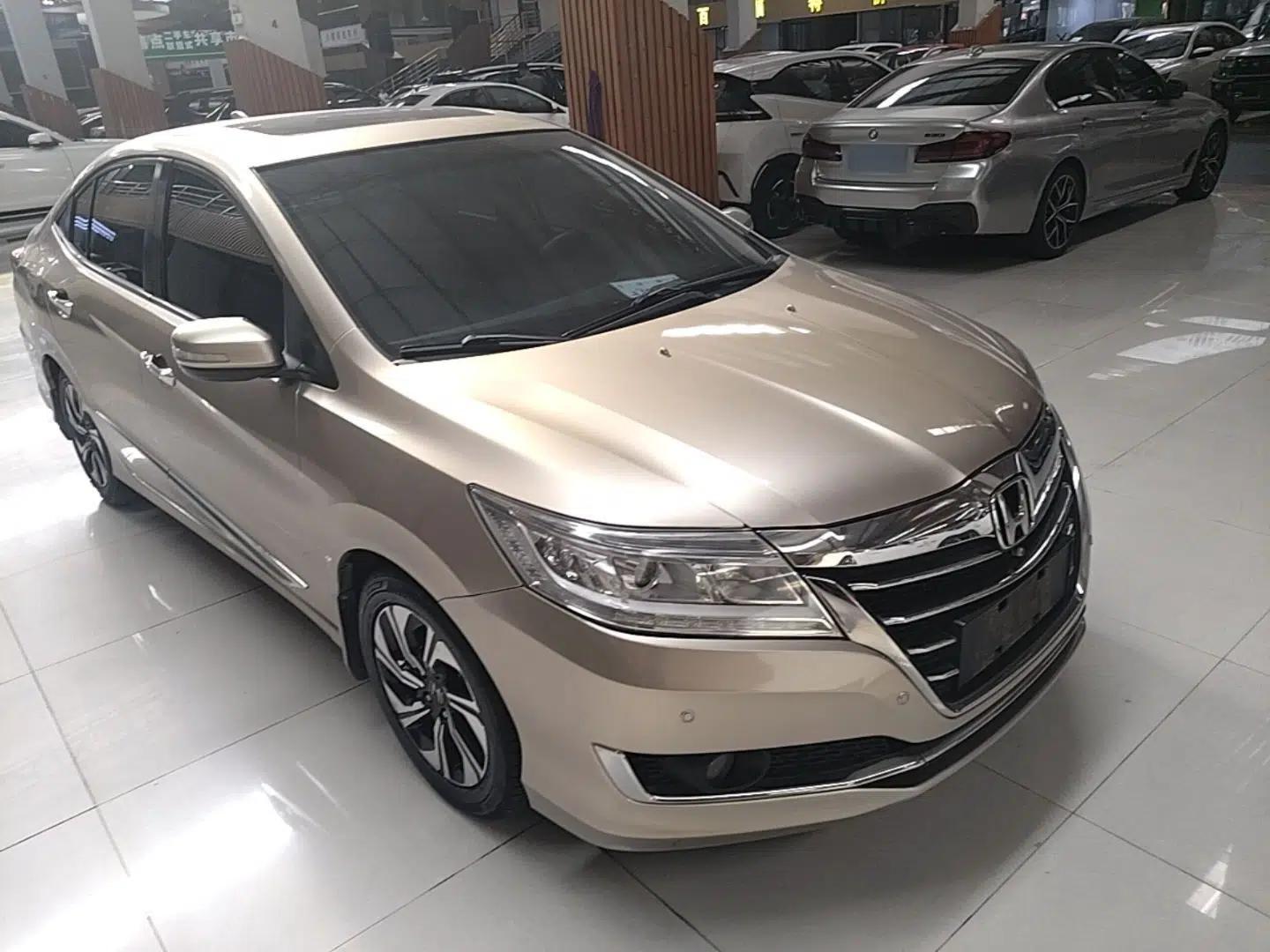Honda Crider 2016 1.8L CVT Luxury Edition — миниатюра 3