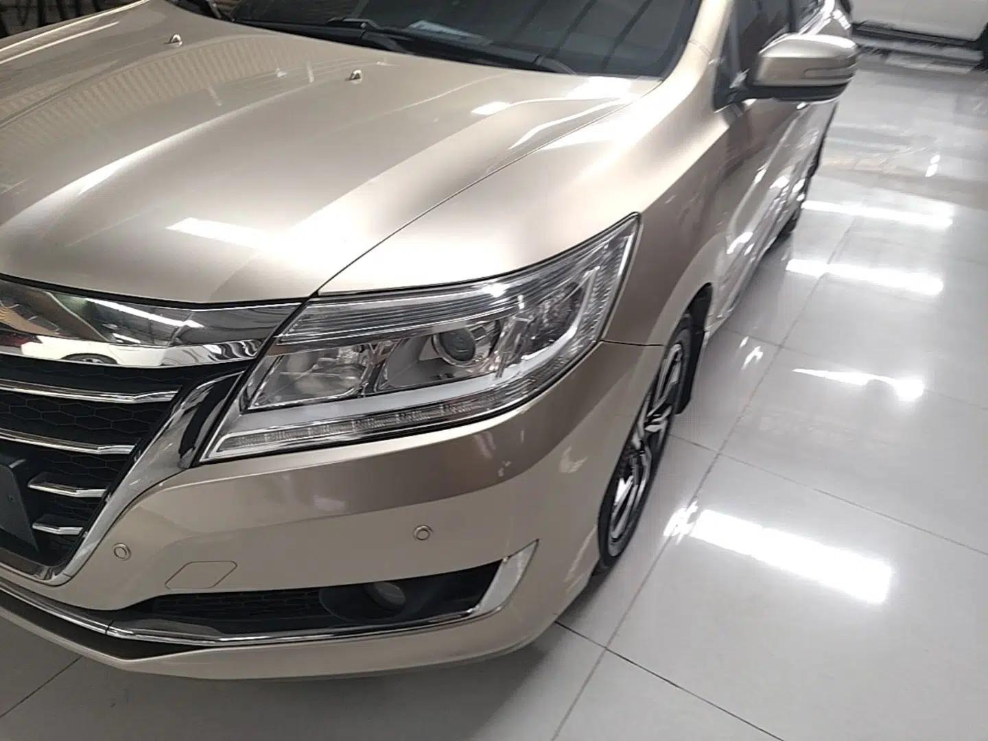 Honda Crider 2016 1.8L CVT Luxury Edition — миниатюра 8