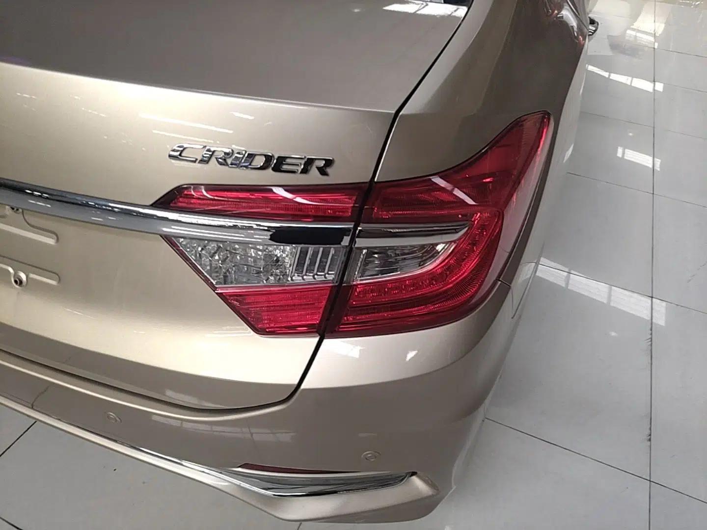 Honda Crider 2016 1.8L CVT Luxury Edition — миниатюра 9
