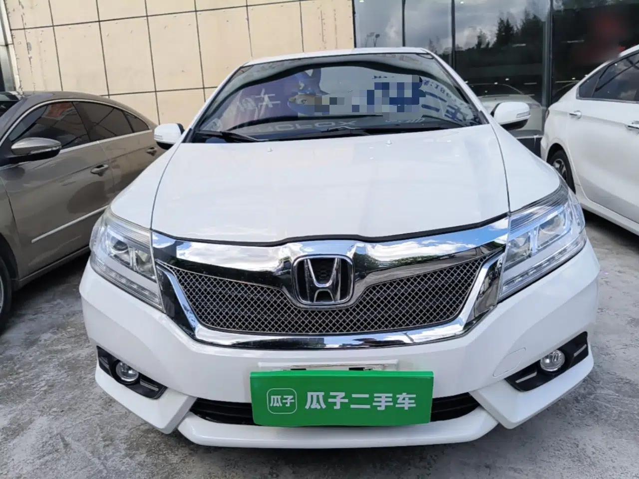 Honda Crider 2015 1.8L automatic luxury edition — миниатюра 2