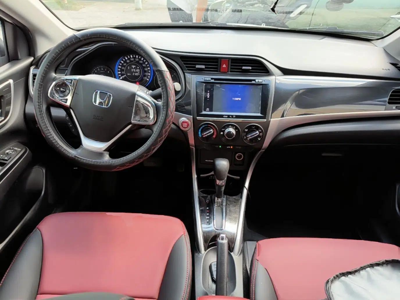 Honda Crider 2015 1.8L automatic luxury edition — миниатюра 12