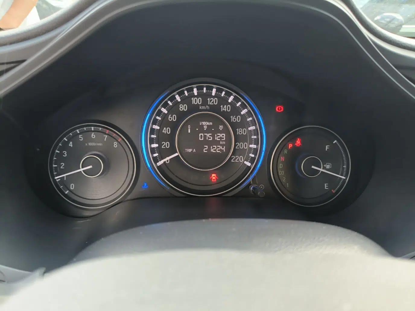 Honda Crider 2015 1.8L automatic luxury edition — миниатюра 14