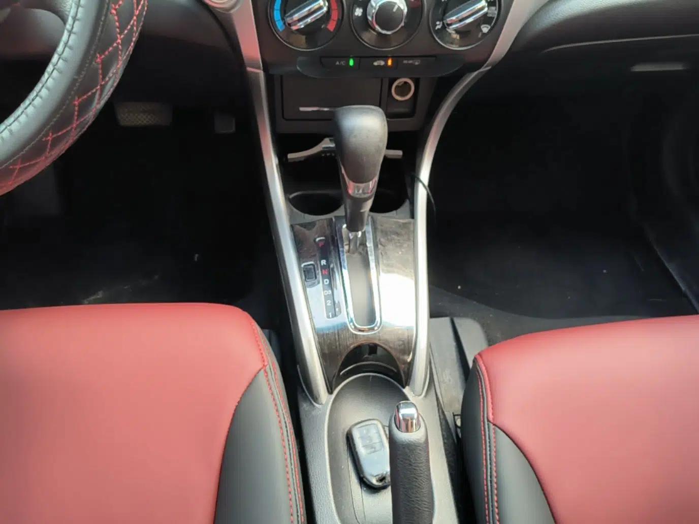 Honda Crider 2015 1.8L automatic luxury edition — миниатюра 16