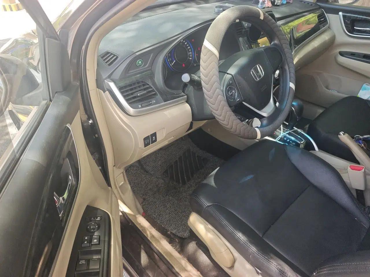 Honda Crider 2013 1.8L automatic luxury edition — миниатюра 16