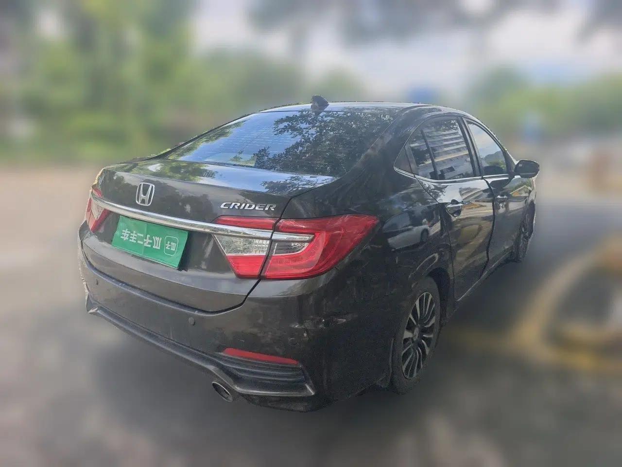 Honda Crider 2013 1.8L automatic luxury edition — миниатюра 6