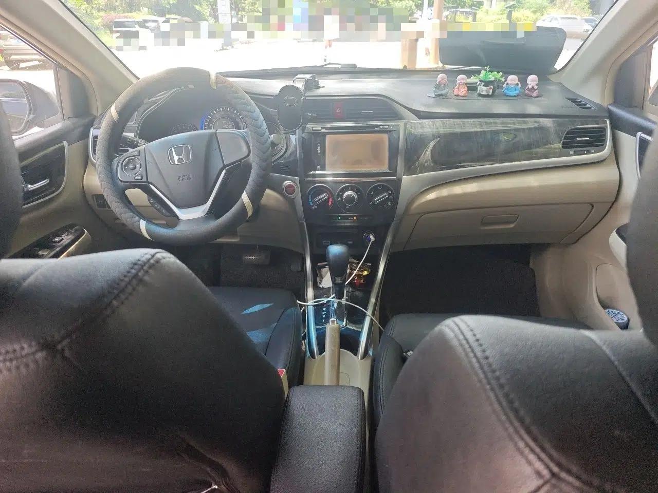 Honda Crider 2013 1.8L automatic luxury edition — миниатюра 9
