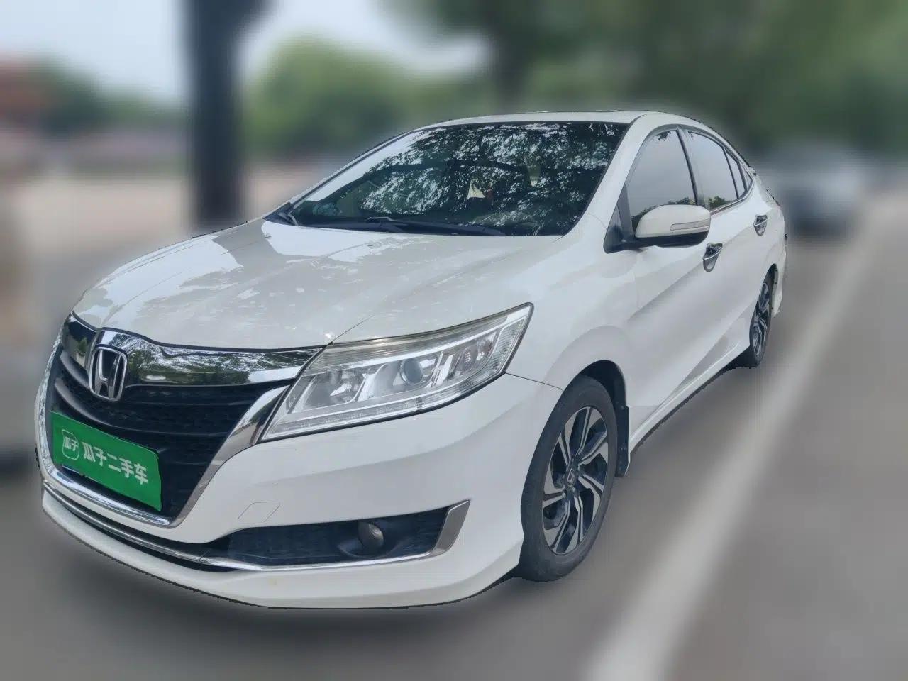 Honda Crider 2016 1.8L CVT Luxury Edition — миниатюра 1