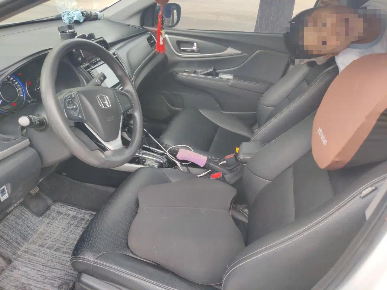 Honda Crider 2016 1.8L CVT Luxury Edition — миниатюра 15