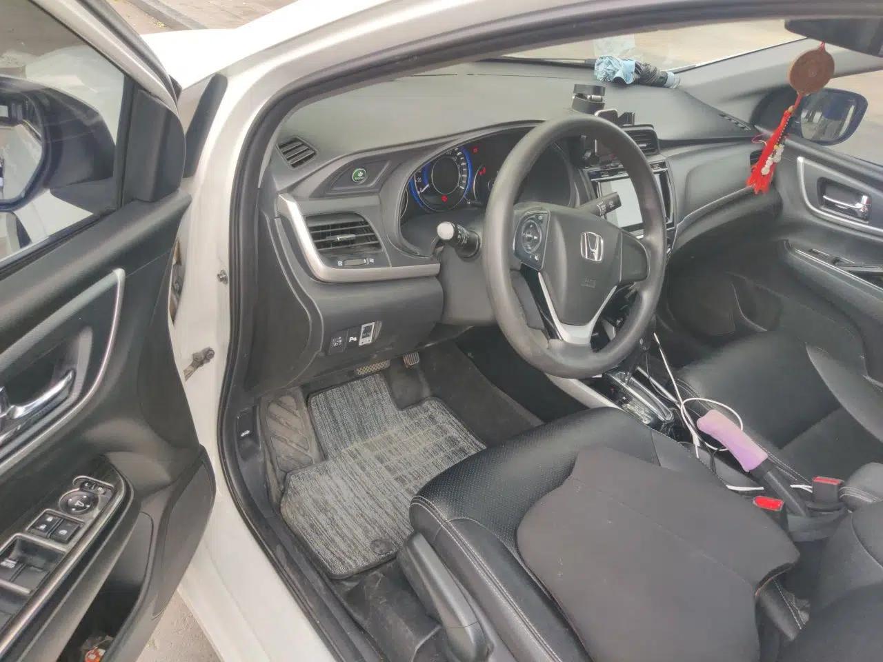 Honda Crider 2016 1.8L CVT Luxury Edition — миниатюра 16
