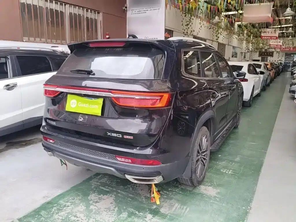 Jetour X90 PLUS 2021 1.6TD DCT Villa 5-seater — миниатюра 7