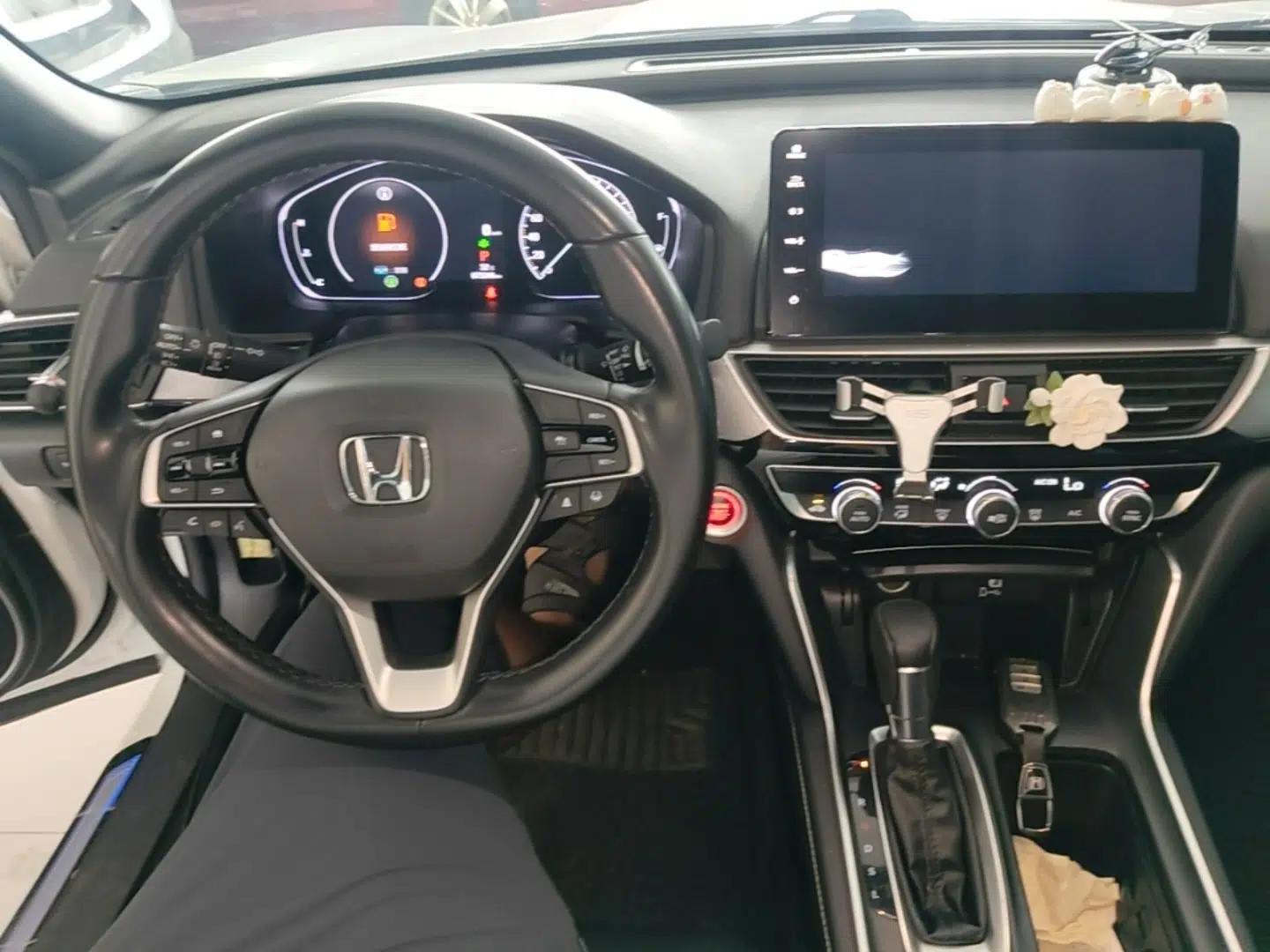 Honda Inspire 2022 260TURBO Elegant Edition — миниатюра 12
