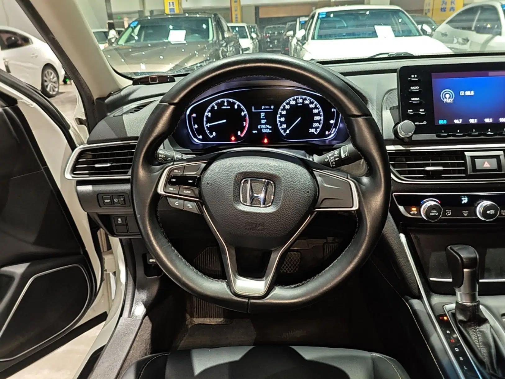 Honda Inspire 2019 260TURBO Elegant Edition China VI Emission Standard — миниатюра 13