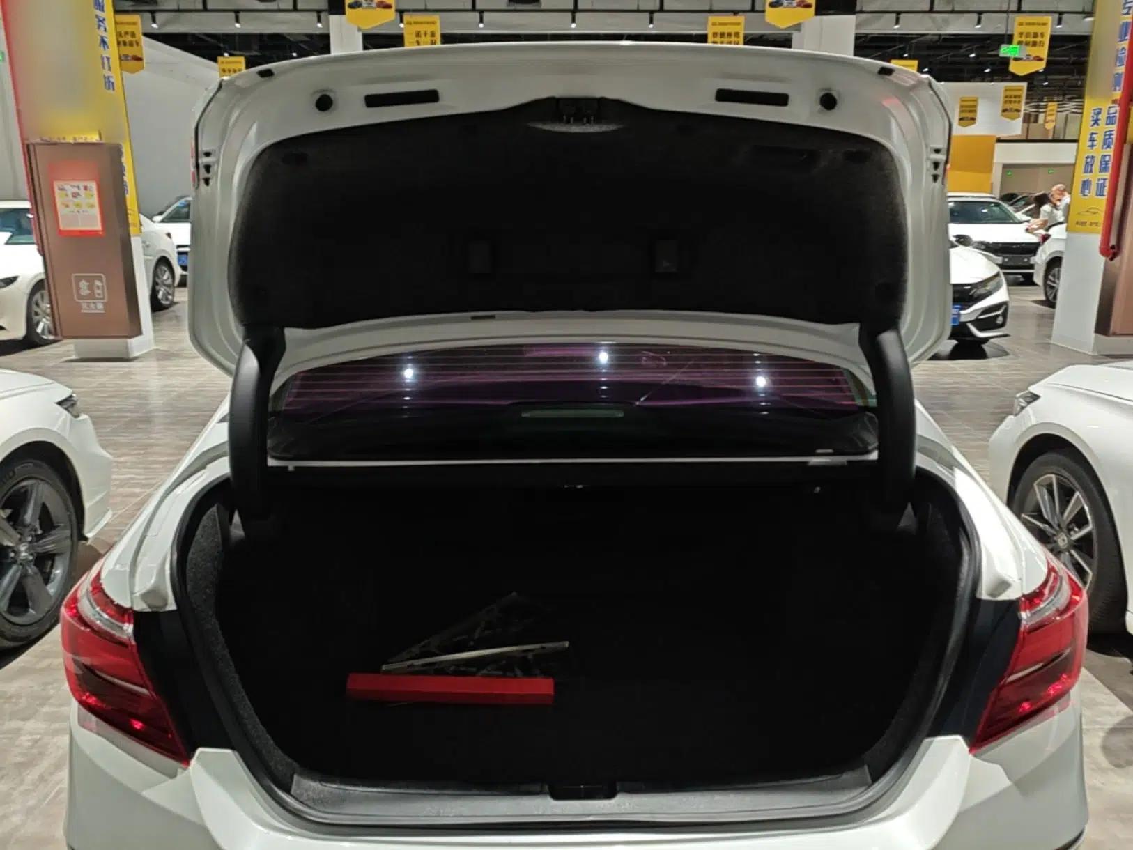 Honda Inspire 2019 260TURBO Elegant Edition China VI Emission Standard — миниатюра 22