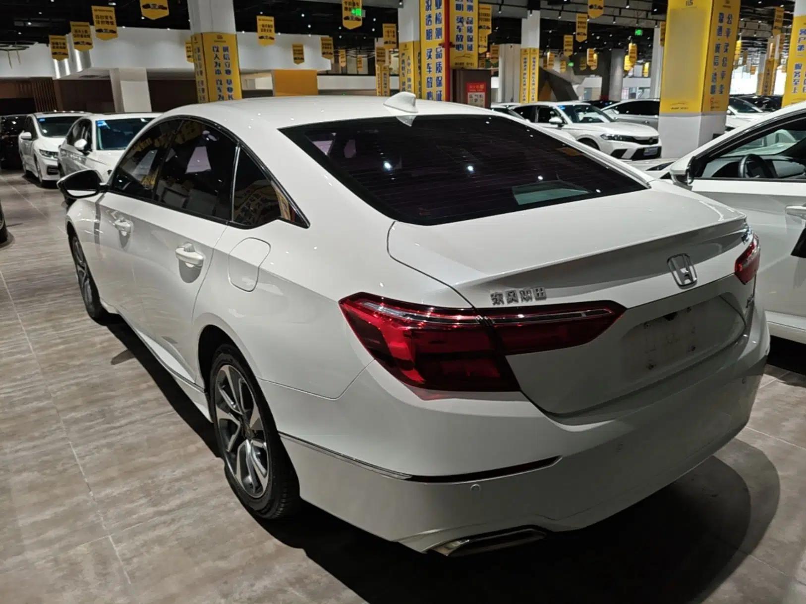 Honda Inspire 2019 260TURBO Elegant Edition China VI Emission Standard — миниатюра 4