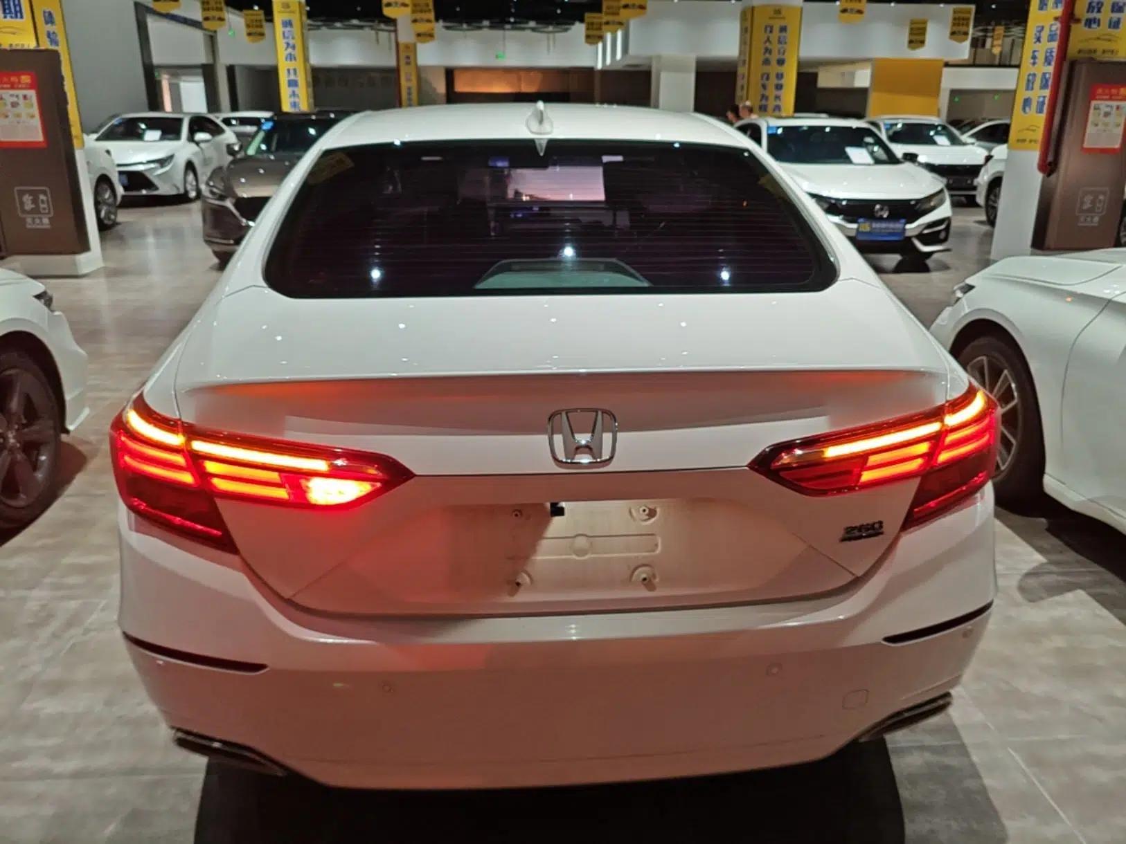 Honda Inspire 2019 260TURBO Elegant Edition China VI Emission Standard — миниатюра 5