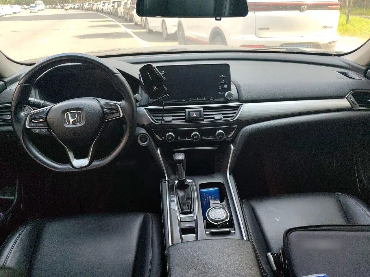 Honda Inspire 2019 260TURBO Elegant Edition China V Emission Standard — миниатюра 9