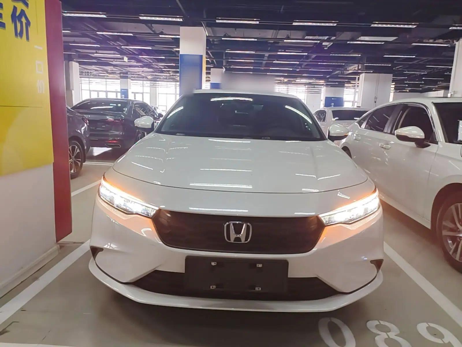 Honda Integra 2023 240TURBO CVT Leading Edition — миниатюра 2