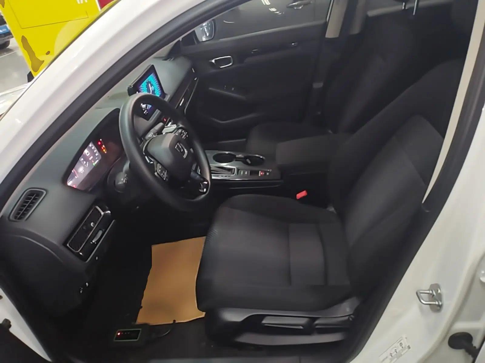 Honda Integra 2023 240TURBO CVT Leading Edition — миниатюра 17