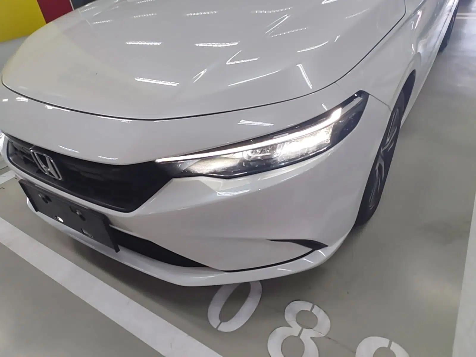 Honda Integra 2023 240TURBO CVT Leading Edition — миниатюра 8