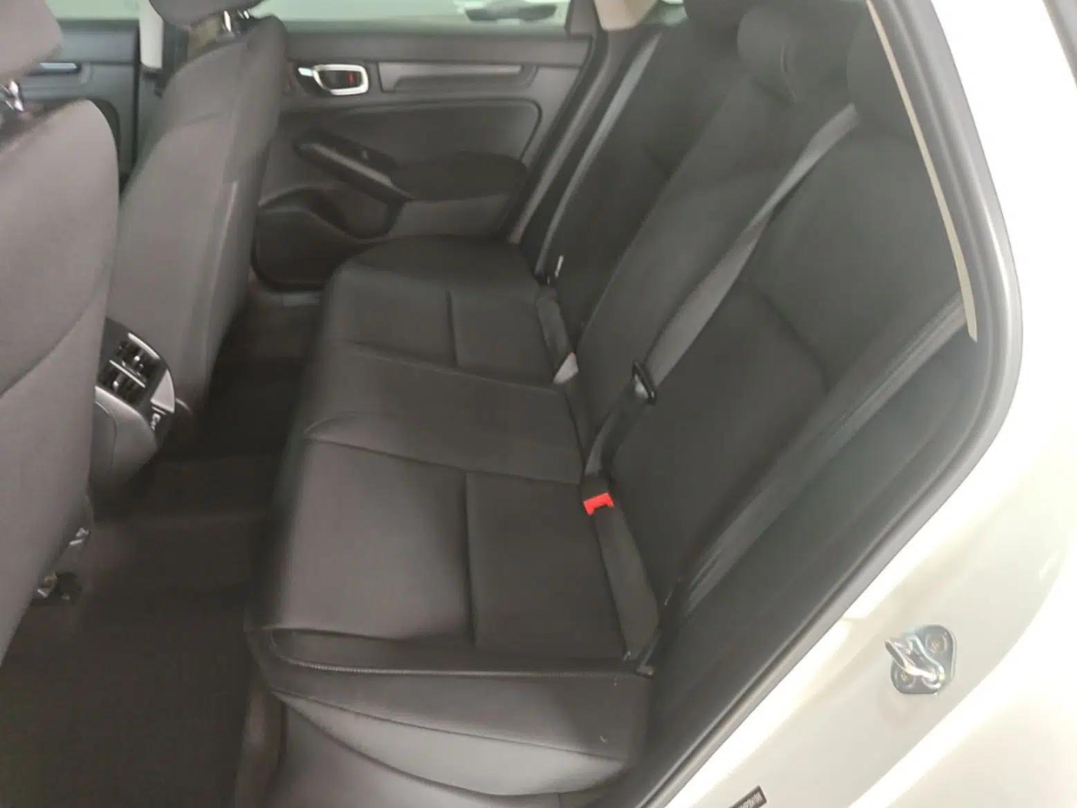 Honda Integra 2023 240TURBO CVT Leading Edition — миниатюра 20