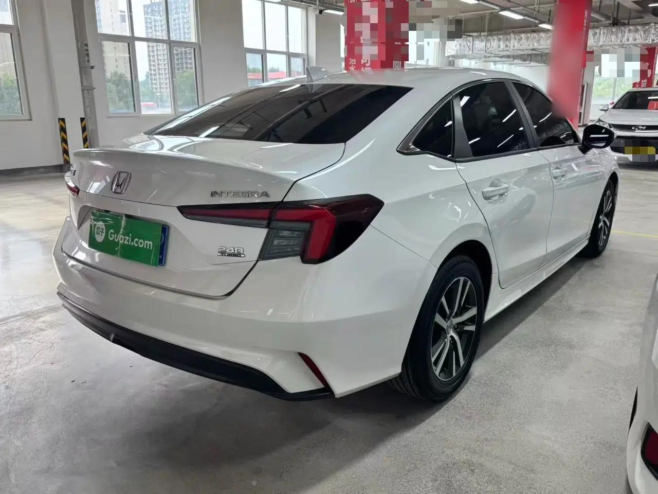 Honda Integra 2023 240TURBO CVT Leading Edition — миниатюра 6