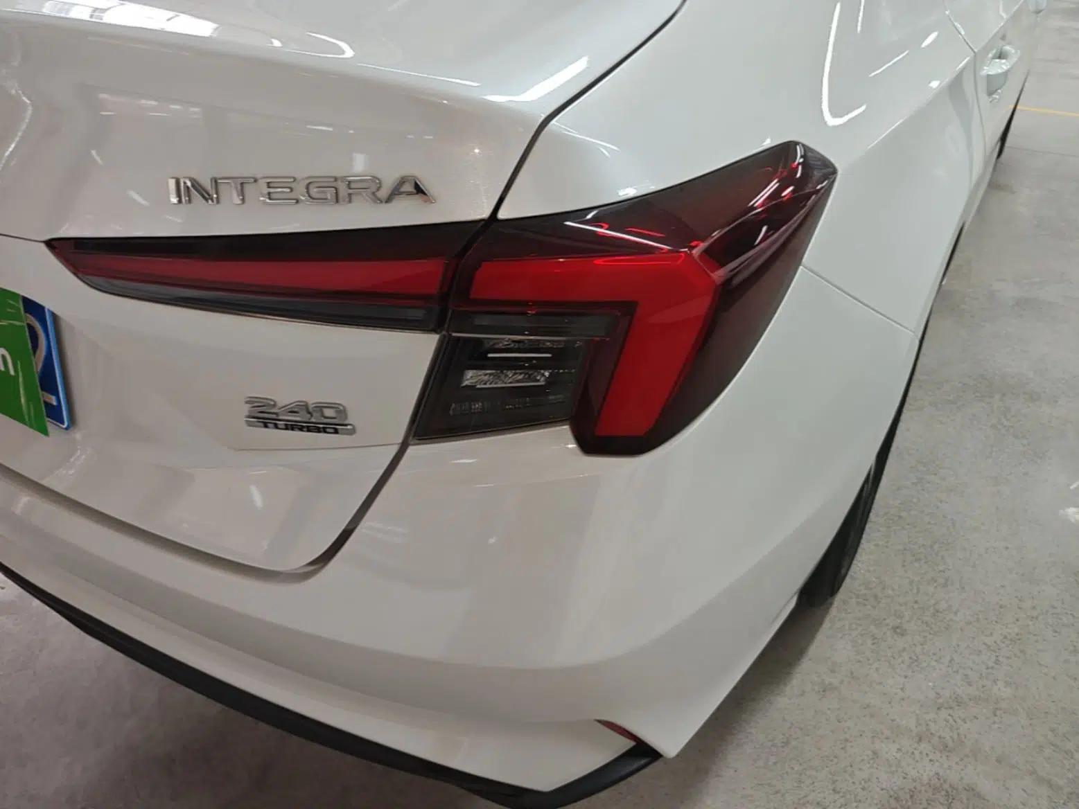 Honda Integra 2023 240TURBO CVT Leading Edition — миниатюра 9