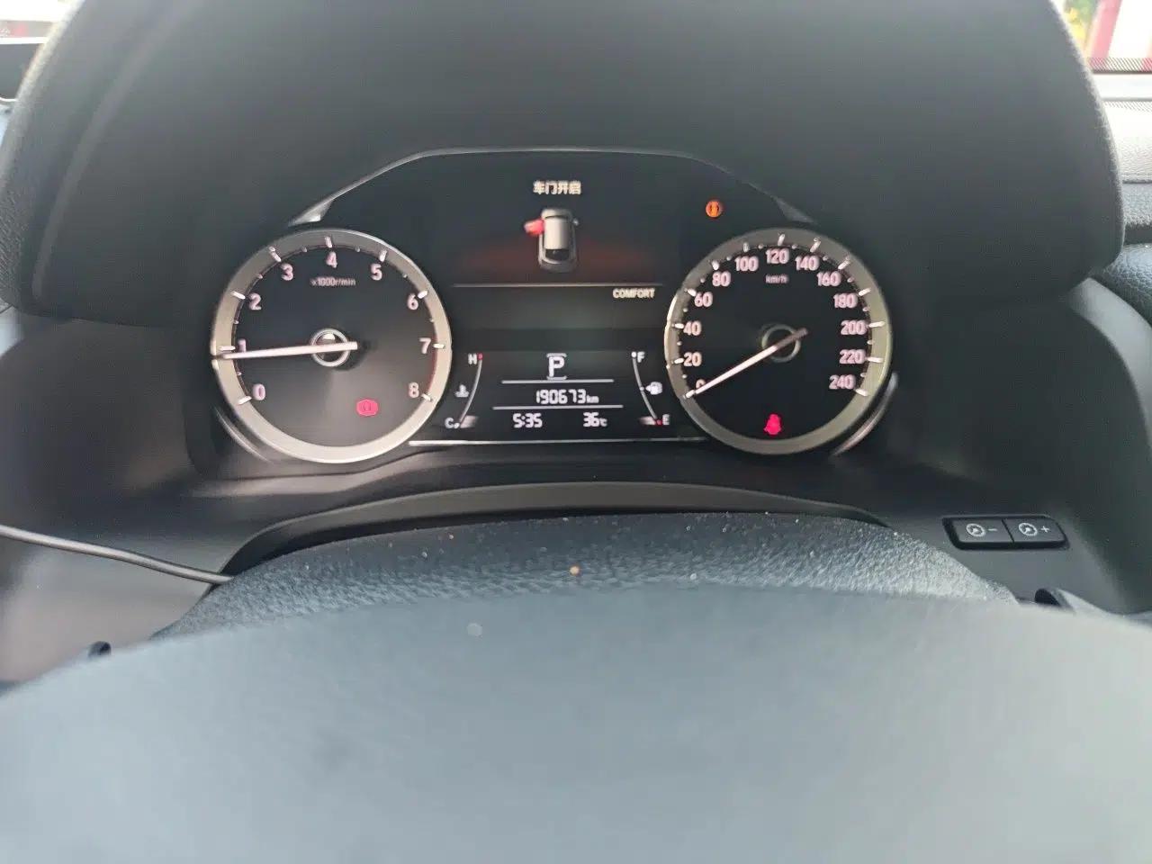 Honda UR-V 2017 370TURBO Four-Wheel Drive Prestige Edition China V — миниатюра 12