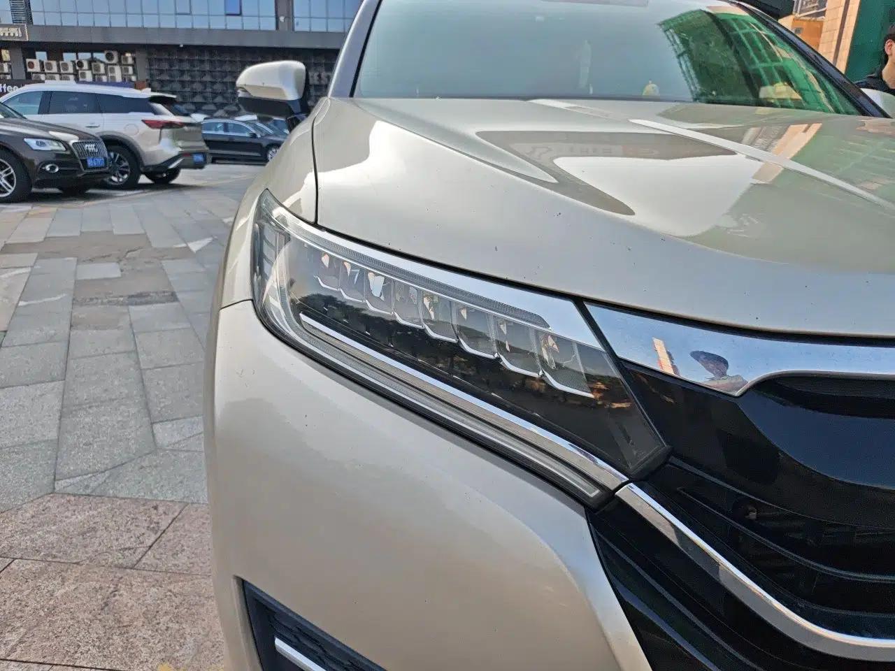 Honda UR-V 2017 370TURBO Four-Wheel Drive Prestige Edition China V — миниатюра 7