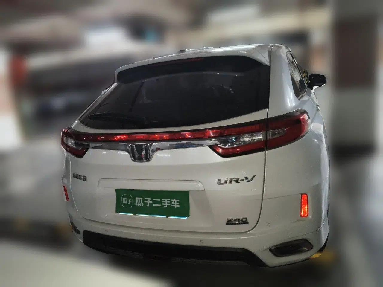 Honda UR-V 2017 240TURBO Two-Wheel Drive Luxury Edition China V — миниатюра 3