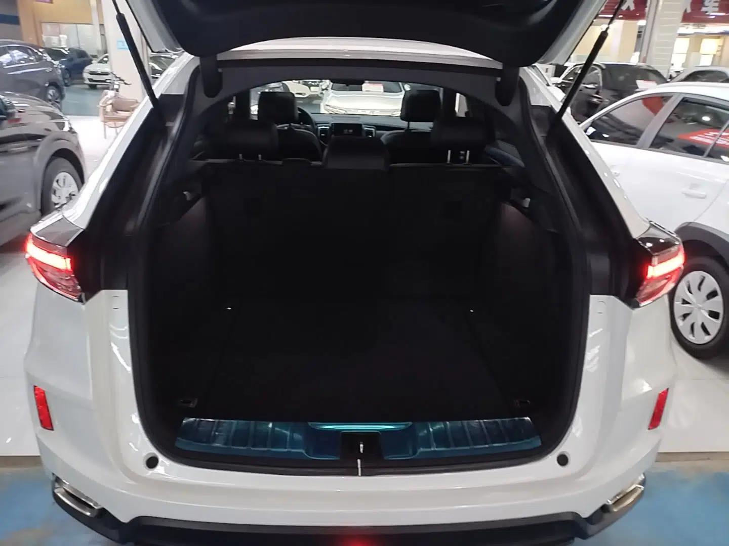 Honda UR-V 2020 240TURBO Two-Wheel Drive Zhiyue Version — миниатюра 22