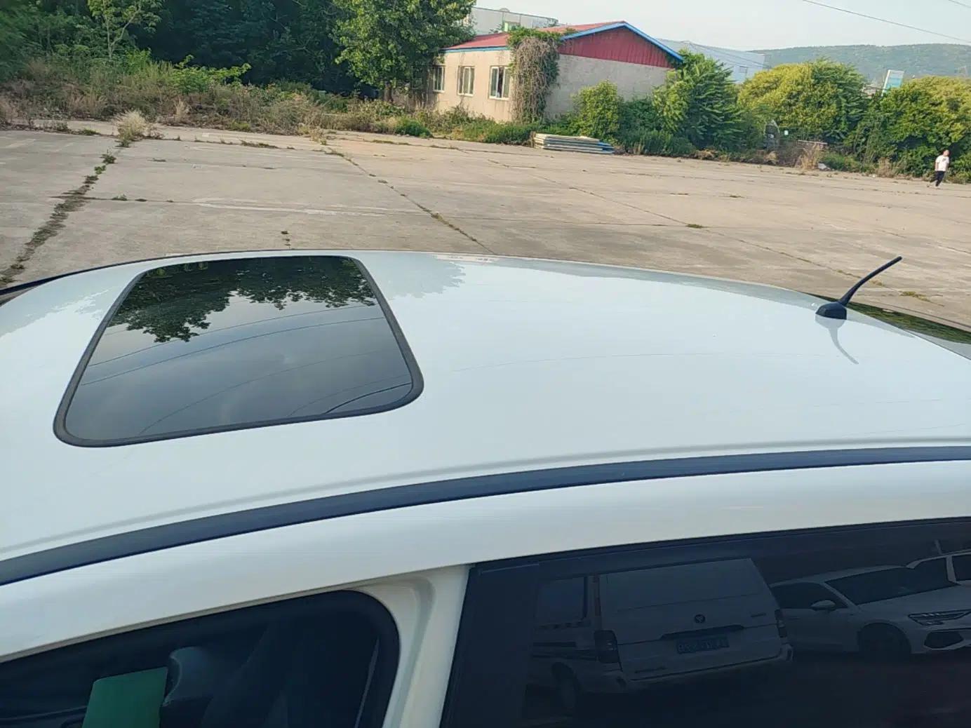 Honda Jade 2014 1.8L CVT Luxury Prestige Edition 5 Seats — миниатюра 7