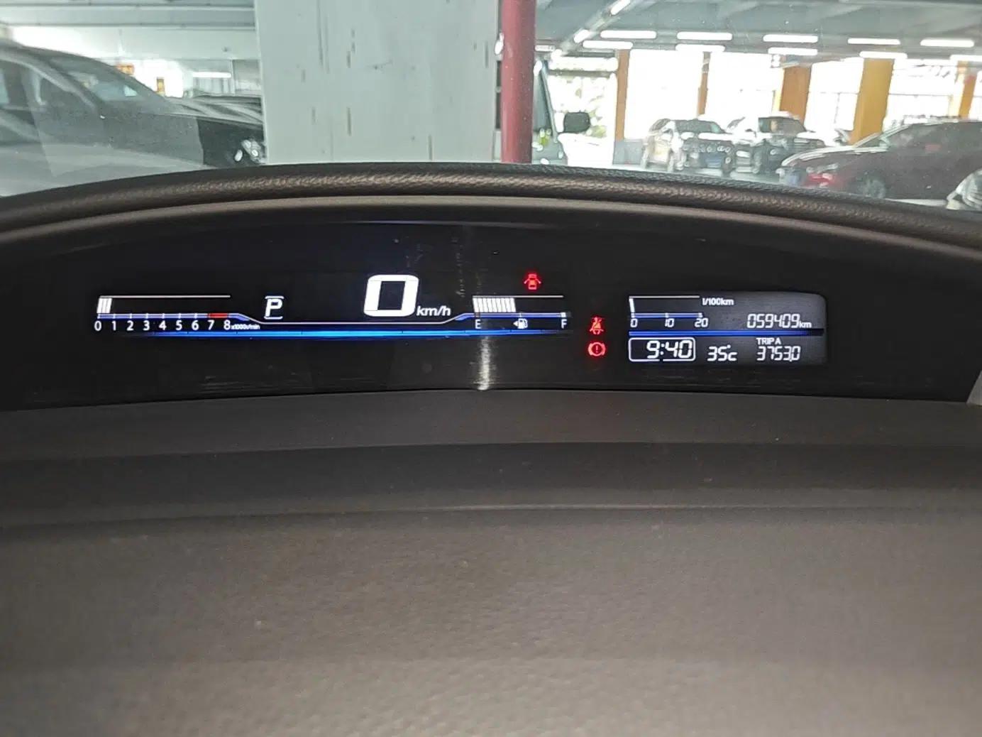 Honda Jade 2017 1.8L Automatic Classic Edition 5 seats — миниатюра 20