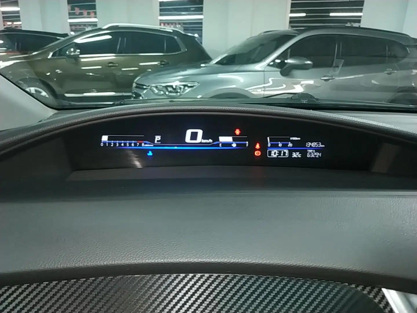 Honda Jade 2017 1.8L Automatic Classic Edition 5 seats — миниатюра 14