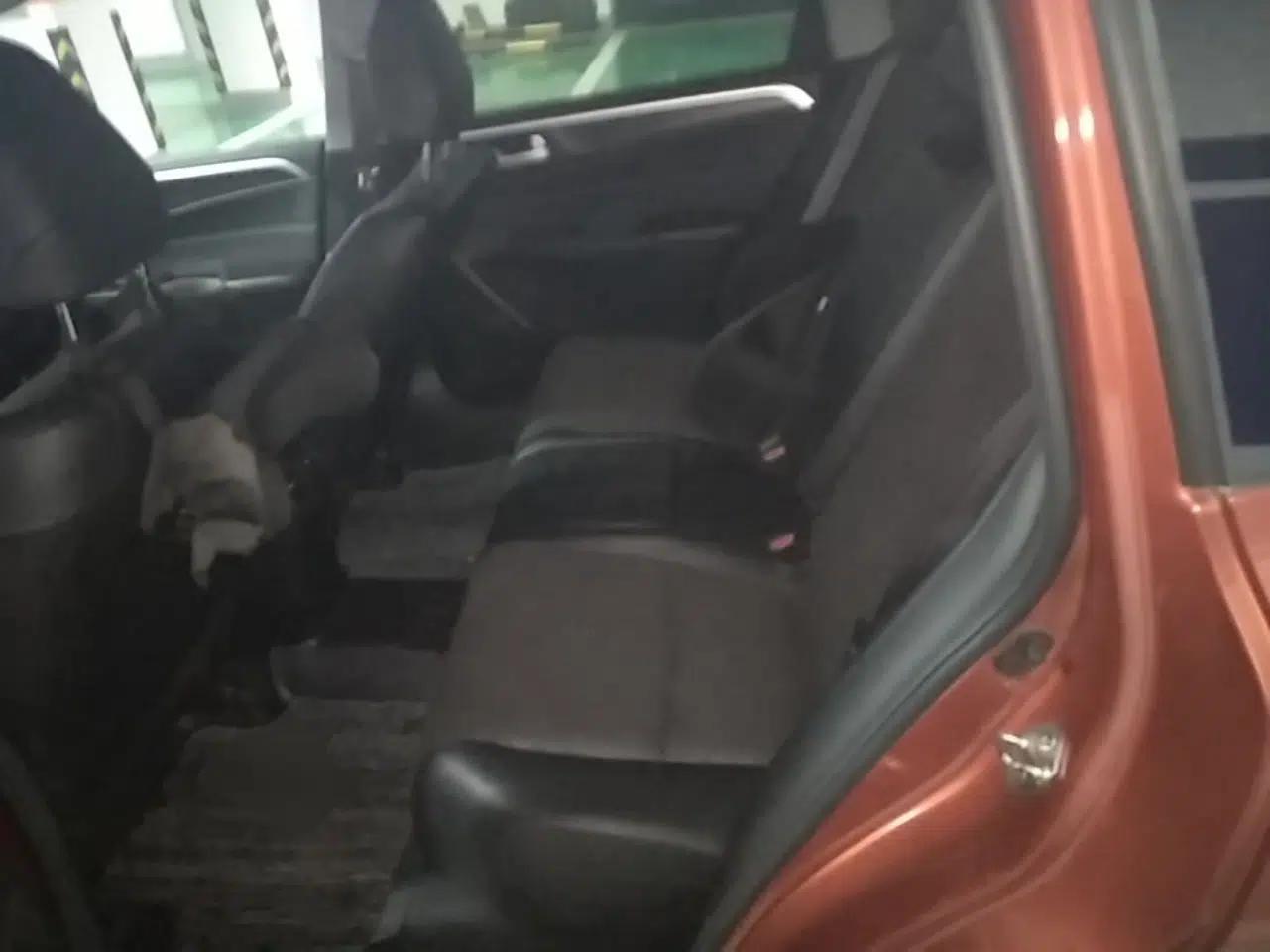 Honda Jade 2016 1.8L Automatic Comfort Elite Version 5 Seats — миниатюра 20