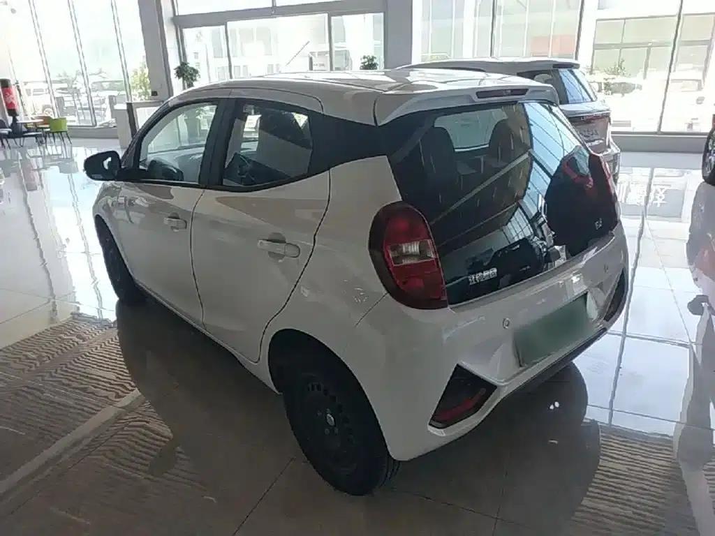 Yizhi EV2 2026 PLUS+ Comfort Model — миниатюра 5