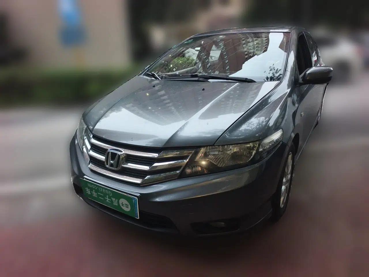 Honda City Classic 2012 1.5L manual Elite Edition — миниатюра 1