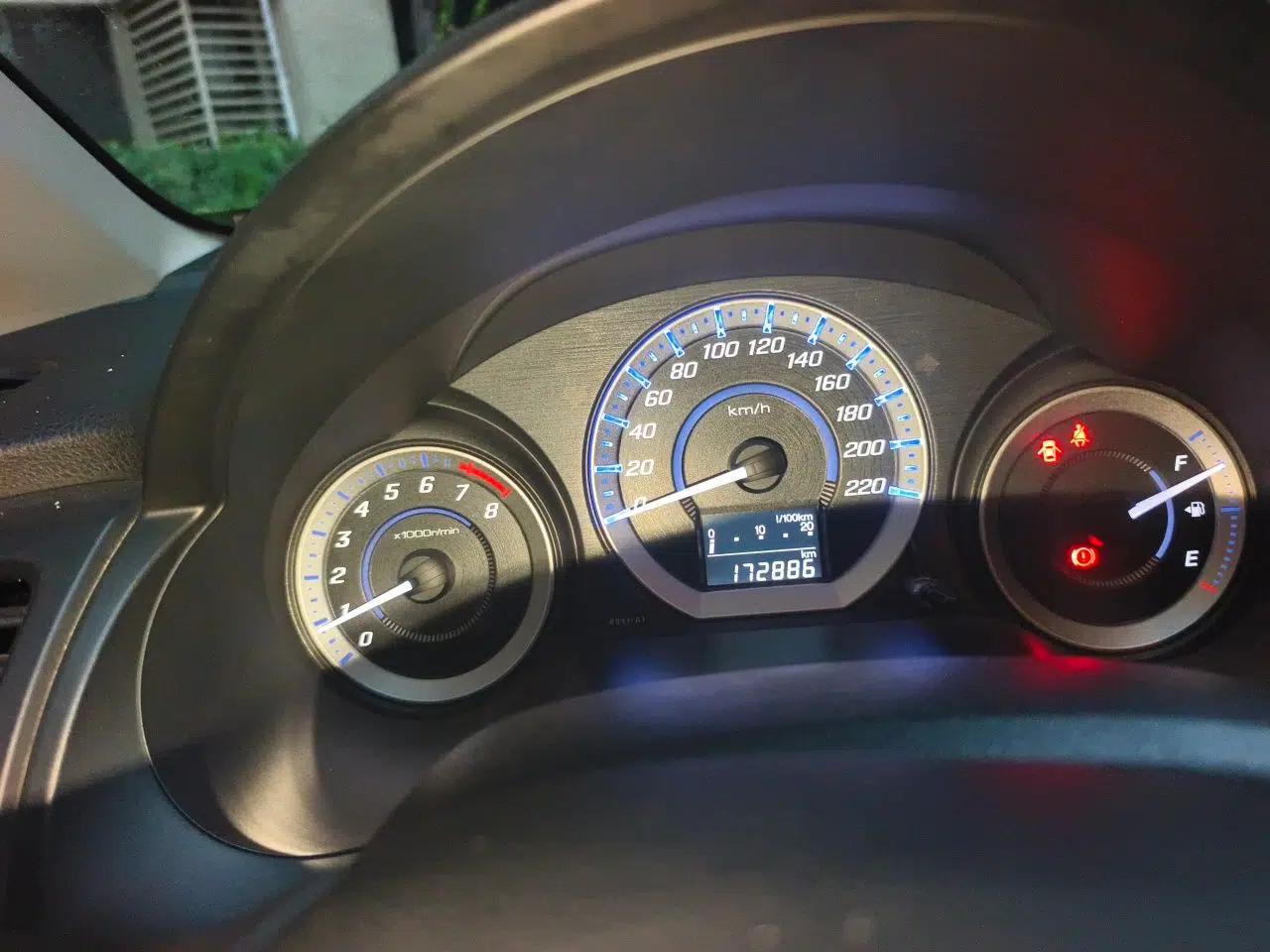 Honda City Classic 2012 1.5L manual Elite Edition — миниатюра 11