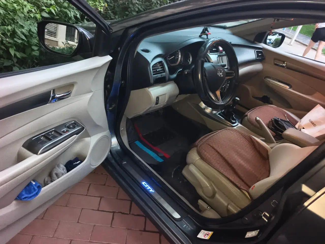 Honda City Classic 2012 1.5L manual Elite Edition — миниатюра 16