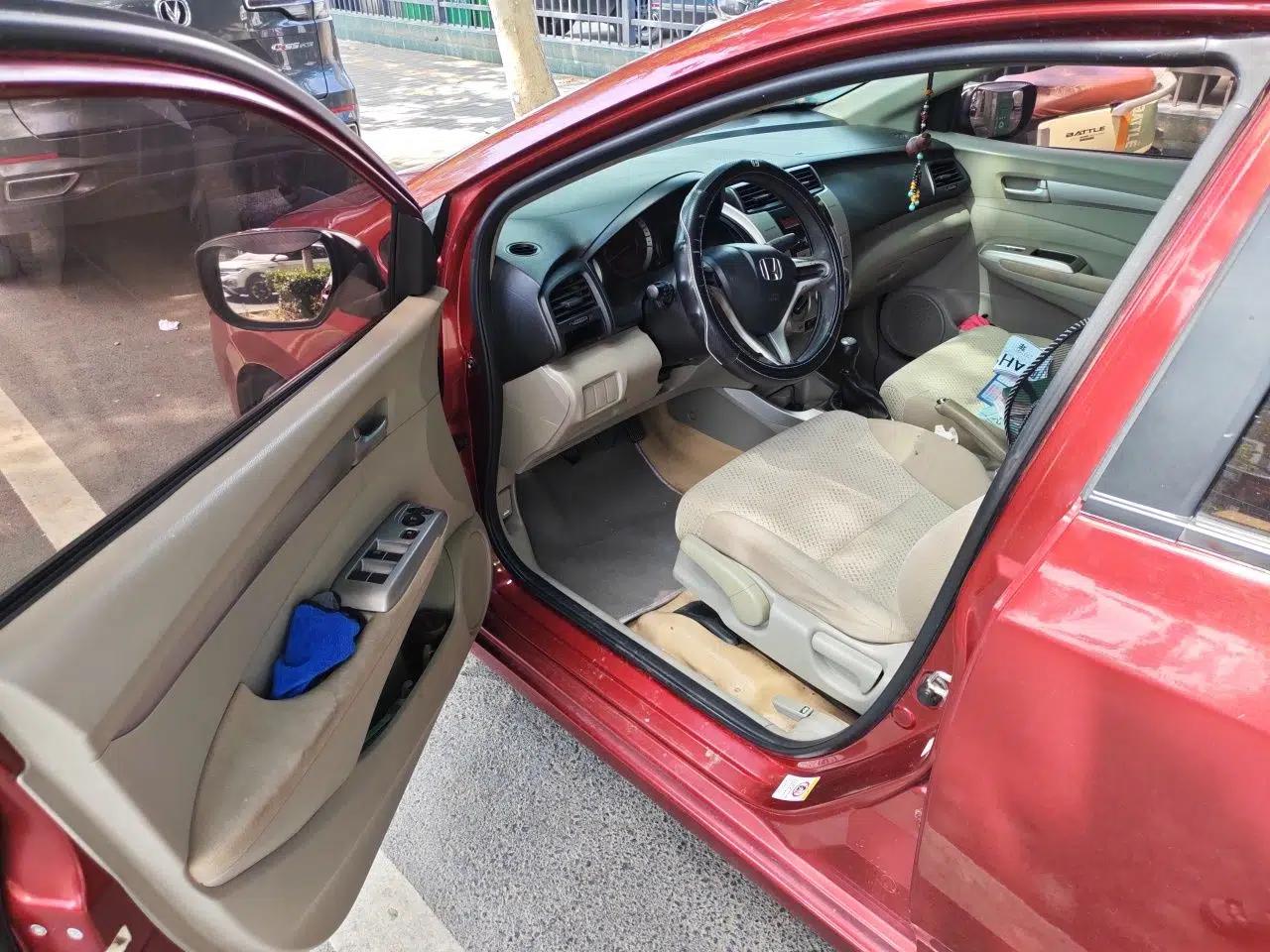 Honda City Classic 2008 1.5L manual Elite Edition — миниатюра 16
