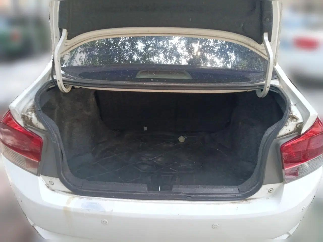 Honda City Classic 2008 1.5L Automatic Elite Edition — миниатюра 19