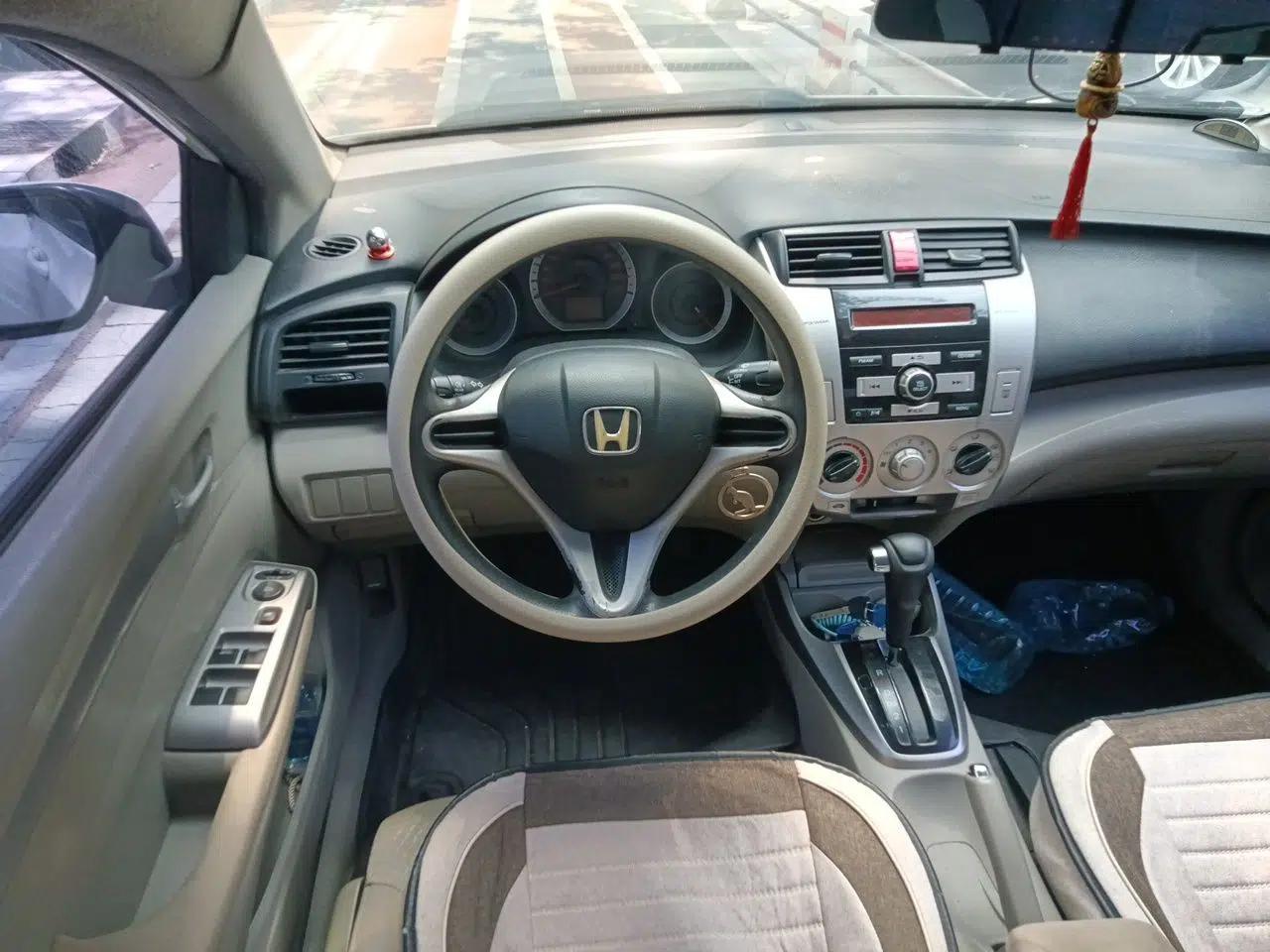 Honda City Classic 2008 1.5L Automatic Elite Edition — миниатюра 10